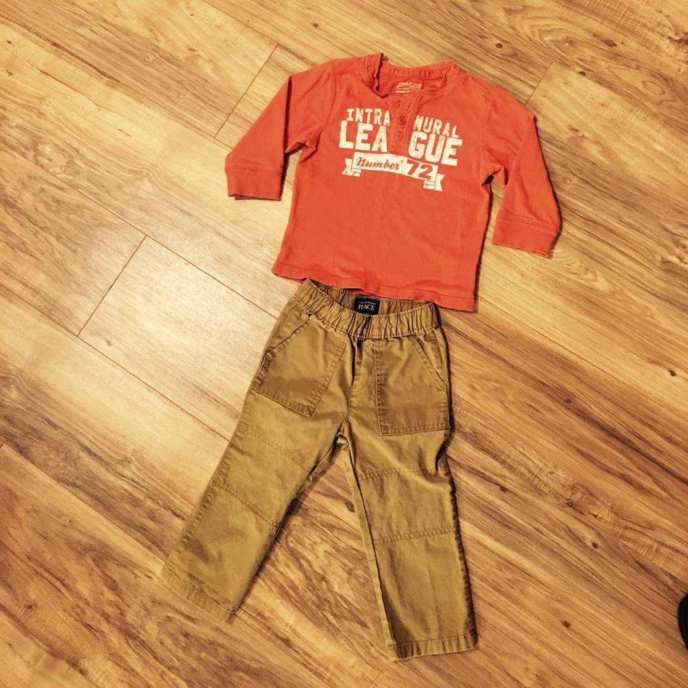 Boys 2/3T Childrens Place Outfit. GUC